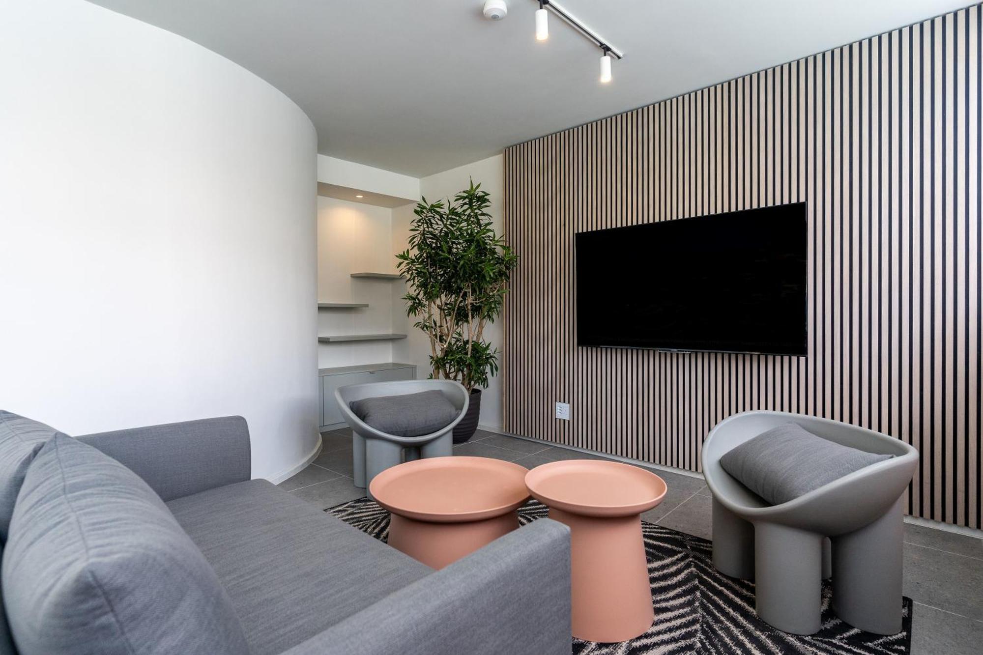 The Rose 604: Central Studio With Rooftop Pool كيب تاون المظهر الخارجي الصورة